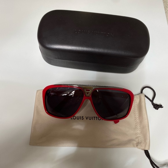 Louis Vuitton Evidence Aviator Sunglasses - Picture 4 of 5
